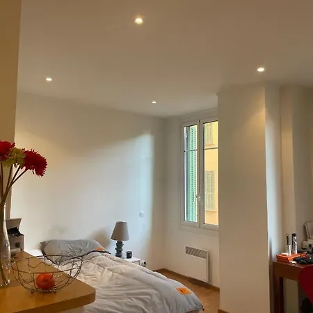 Quiet Flat Center * Monte Carlo
